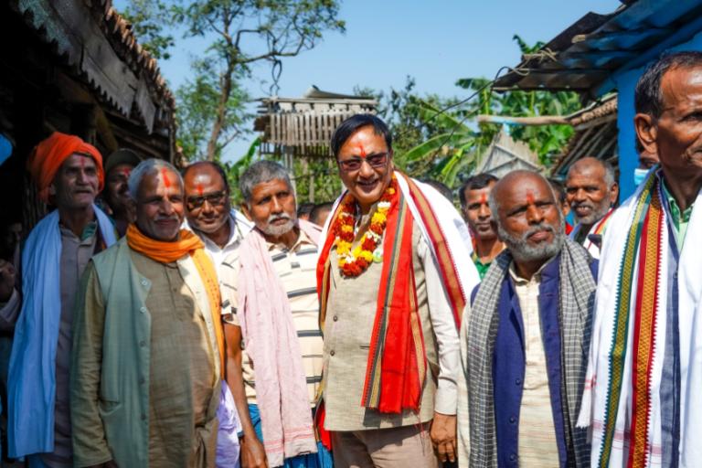 सर्लाही–३ का आशाका पात्र: कर्मबाट चिनिएका बिनोद खनाल